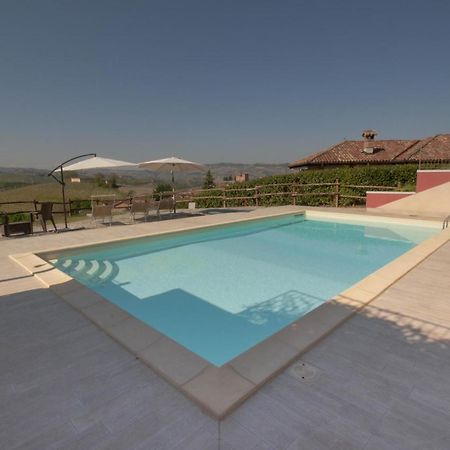Bed and Breakfast Poggio Dei Farinetti Діано-д'Альба Екстер'єр фото